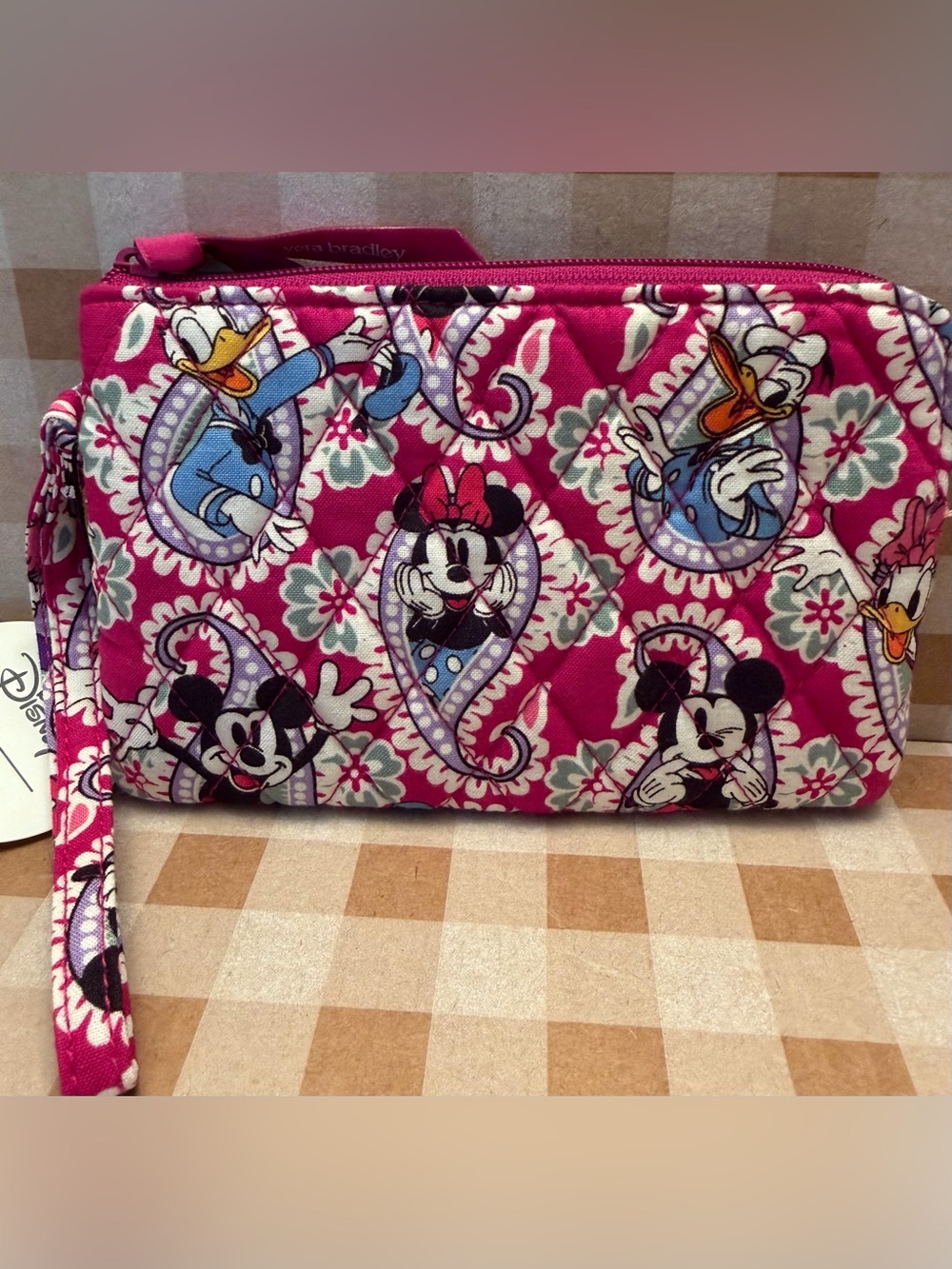 VERA BRADLEY DISNEY MICKEY WRISTLET - PLAYFUL MICKEY AND FRIENDS - NEW